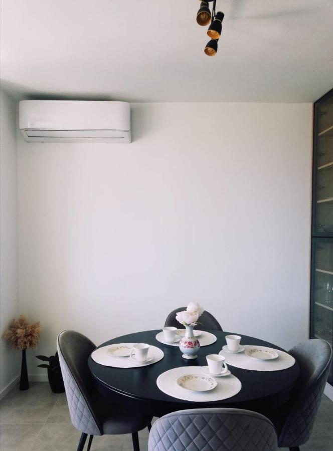 Apartman Aria Apartment Dugi Rat Exterior photo